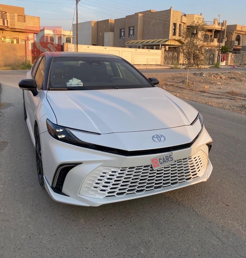 تۆیۆتا کامری